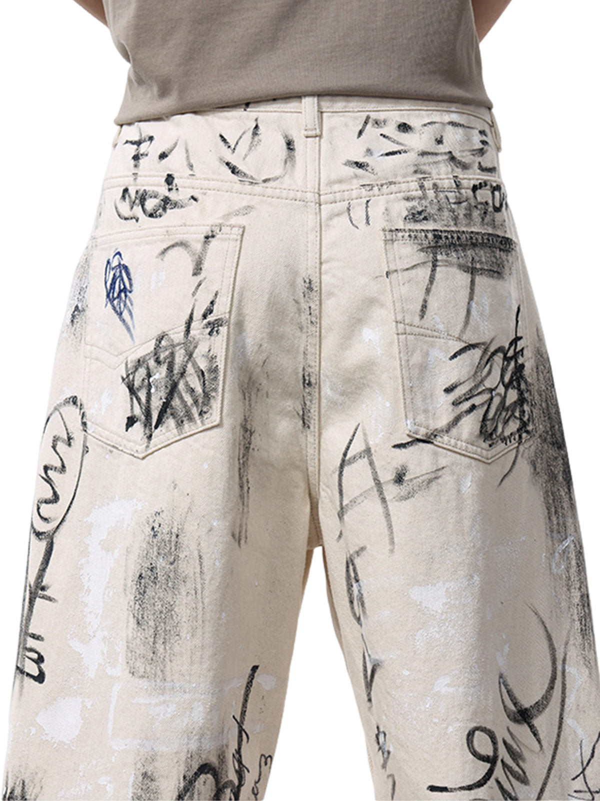 Baggy-Jeans mit verwaschenem Graffiti-Print