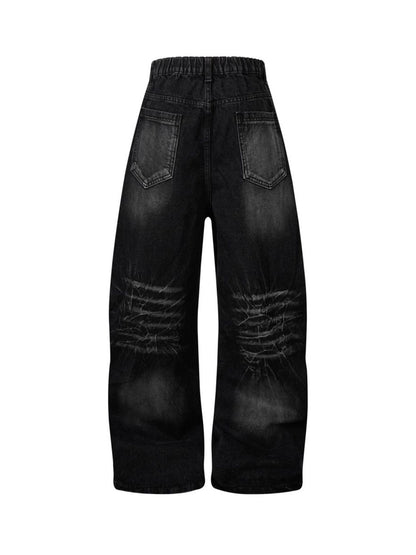 Verwaschene Distressed-Jeans im dekonstruierten Split Barrel-Stil