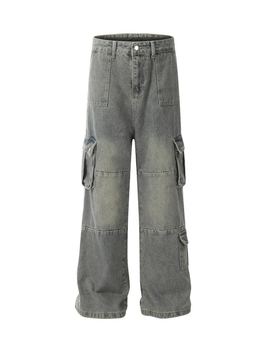 Cargojeans mit mehreren Taschen und verwaschenem Used-Look