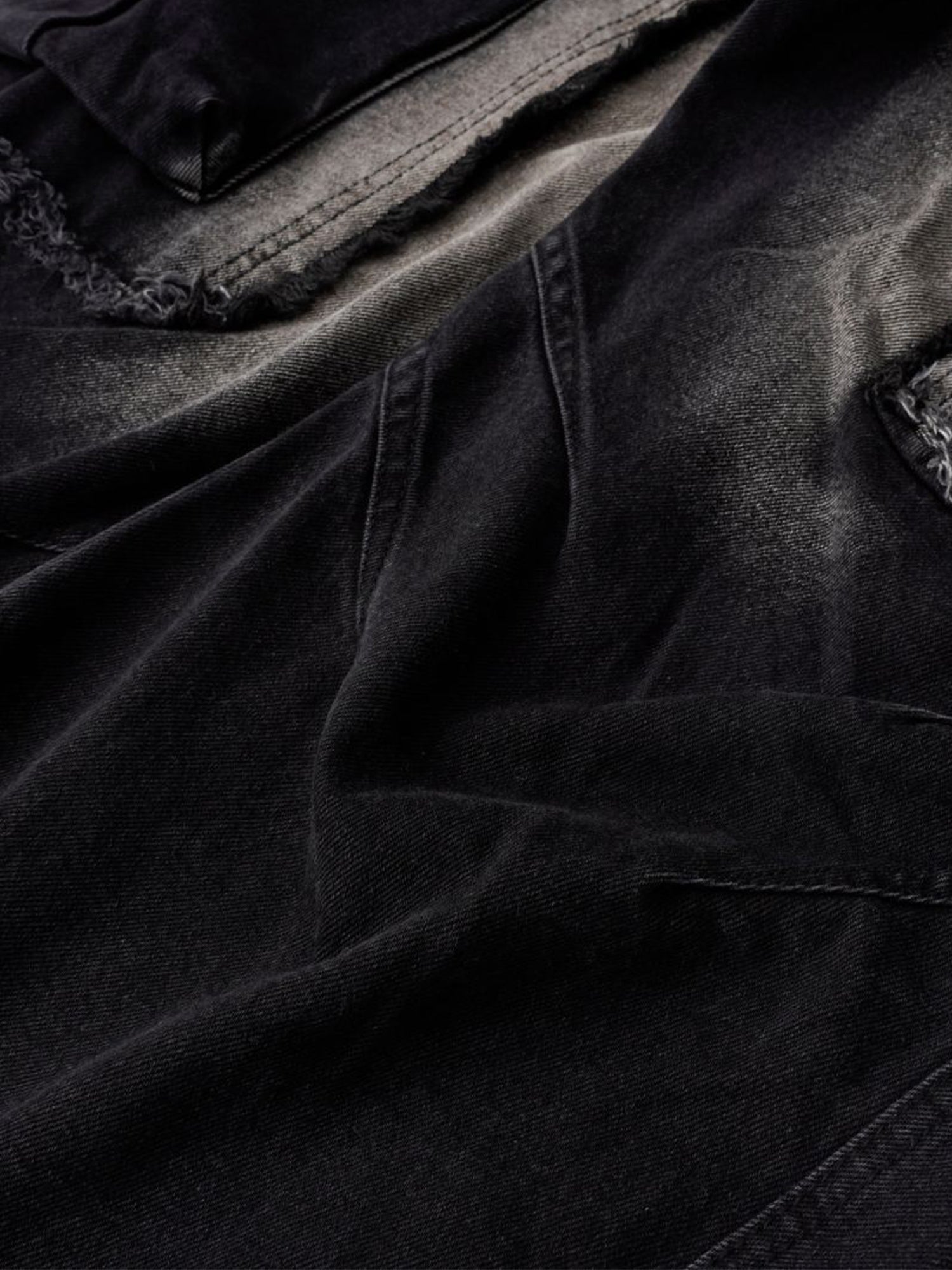 Cargo-Jeans im Used-Look mit Kordelzug und Raw Edge