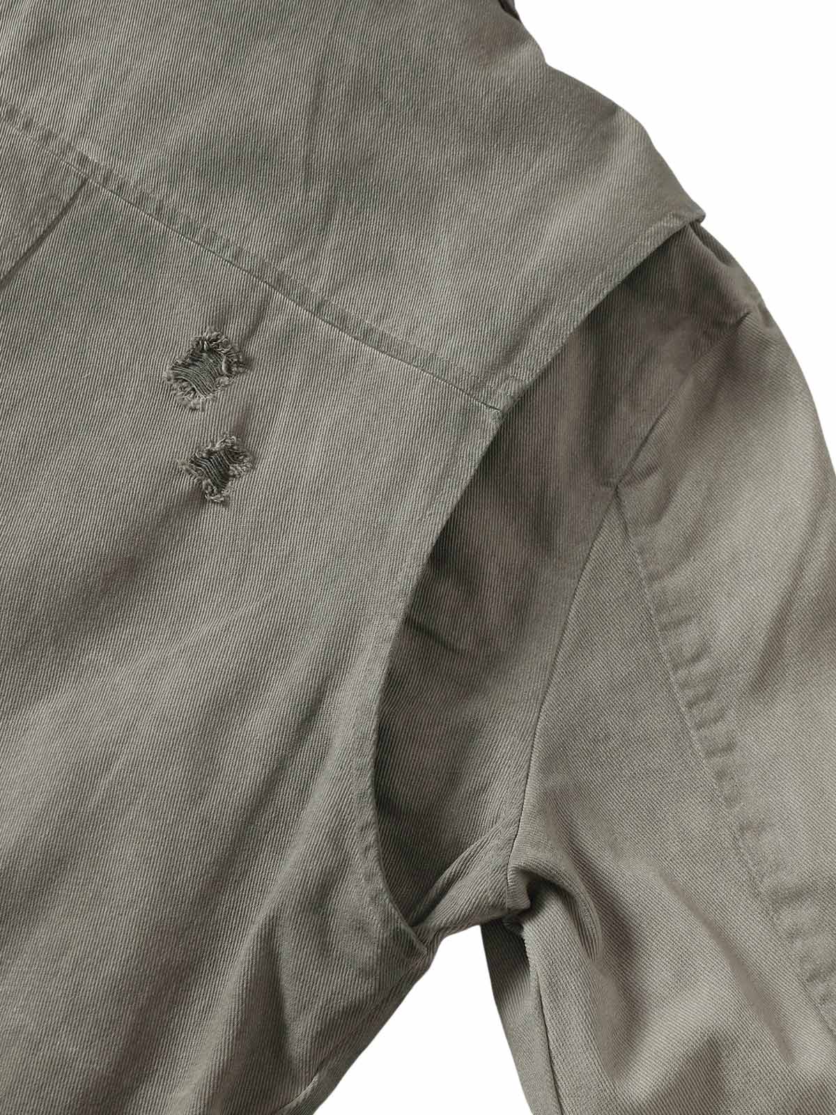 Distressed-Jeansjacke mit unregelmäßigem Reißverschluss