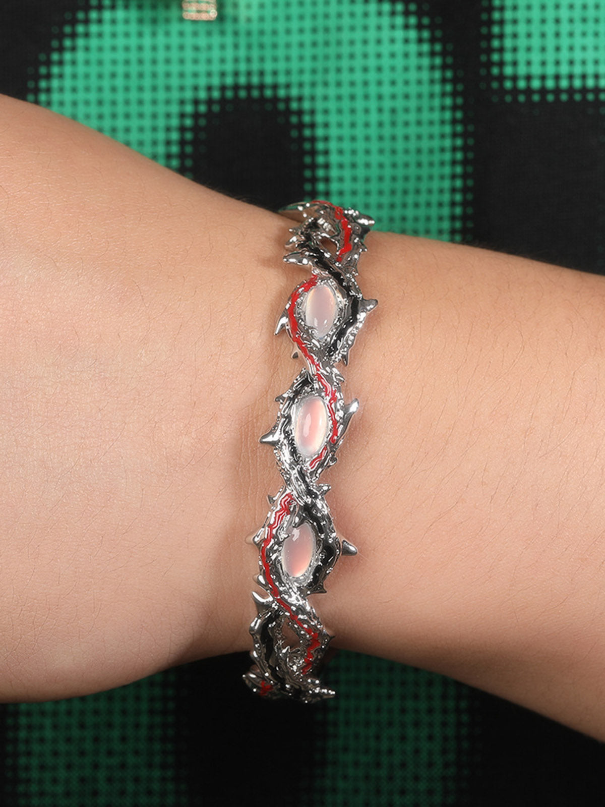 Dark Thorn Messingarmband