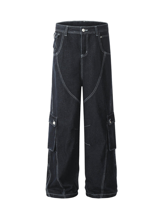 Dekonstruierte Cargo-Straight-Jeans mit mehreren Taschen