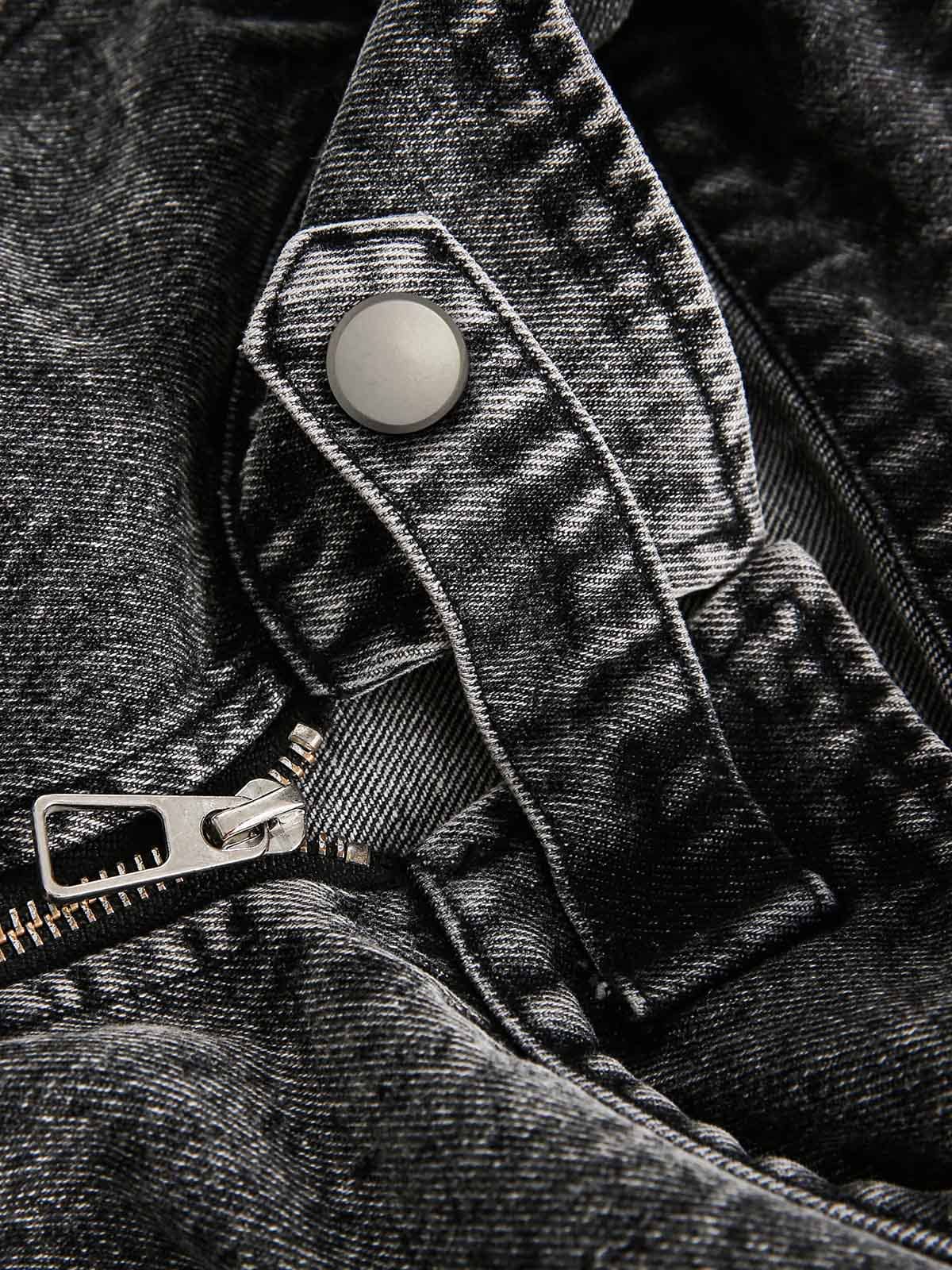 Dekonstruierte Jeansjacke mit Stehkragen