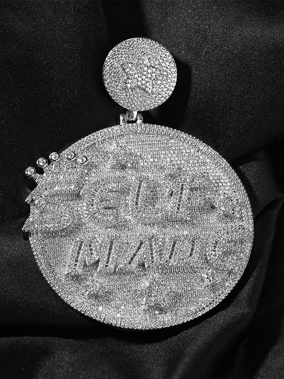 SELFMADE Halskette mit Buchstabenanhänger