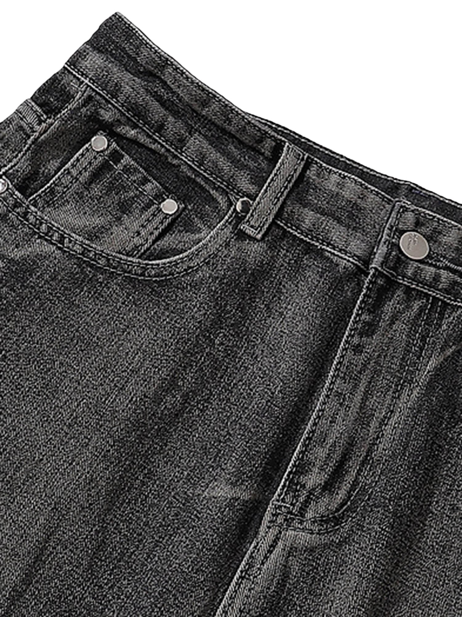 Schlagjeans im Wasteland-Stil mit verwaschener Used-Optik und Falten 
